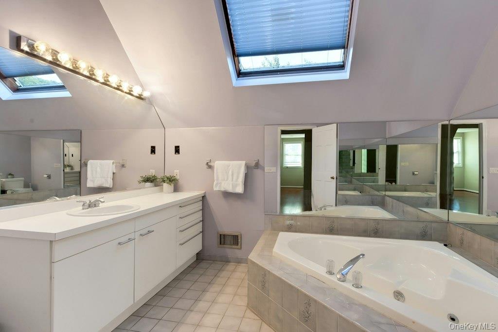 14 Corners Road – For Sale photo 27