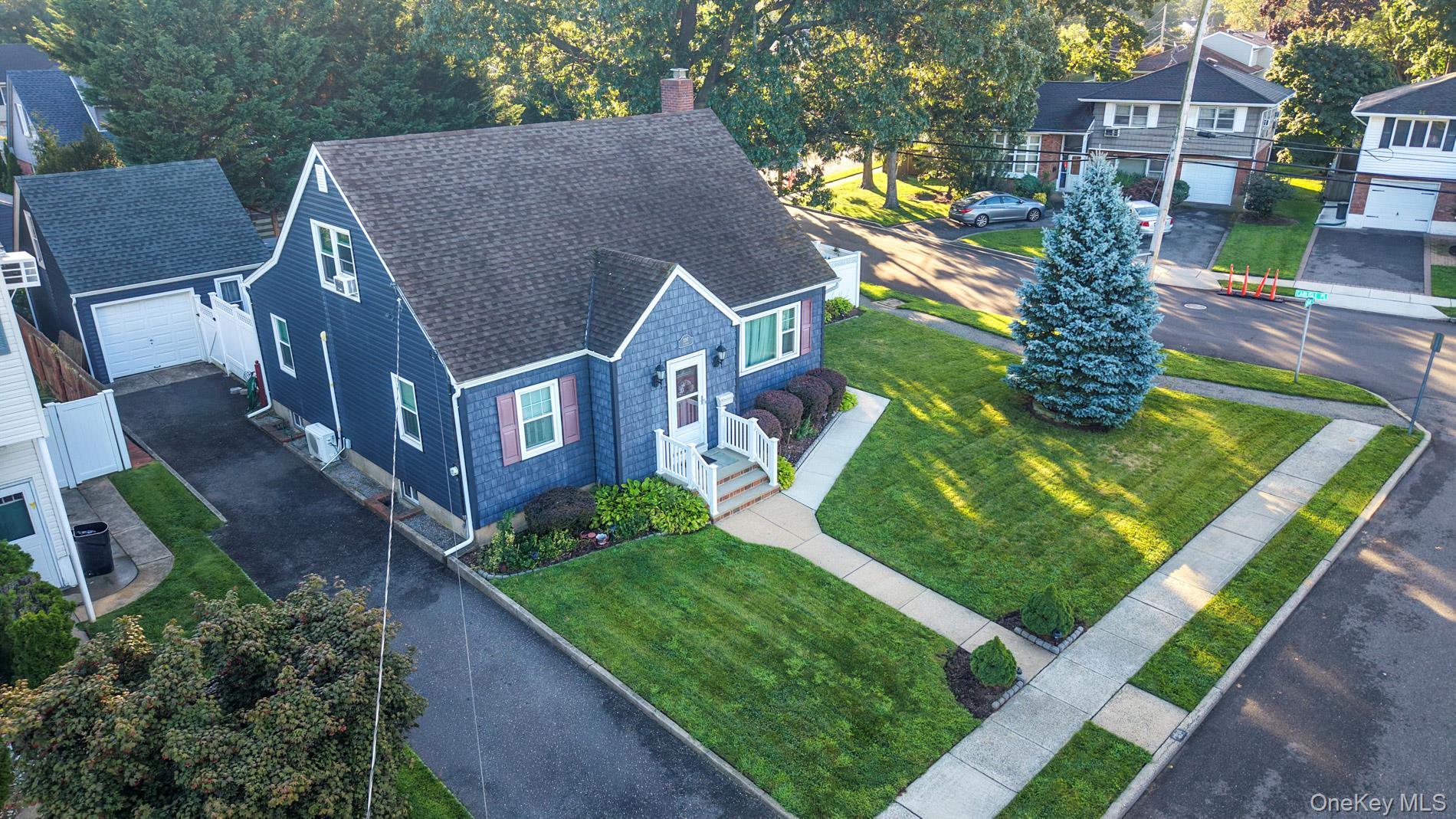 2297 Girard Place – For Sale photo 29