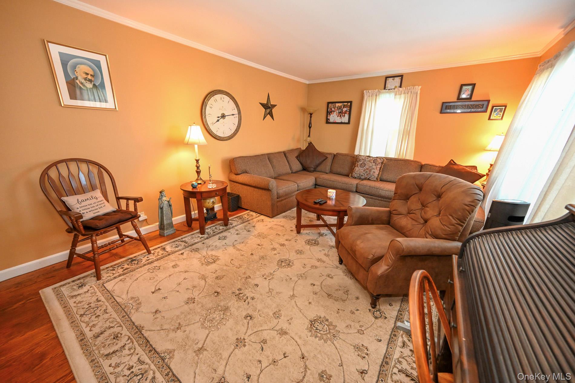 2297 Girard Place – For Sale photo 10