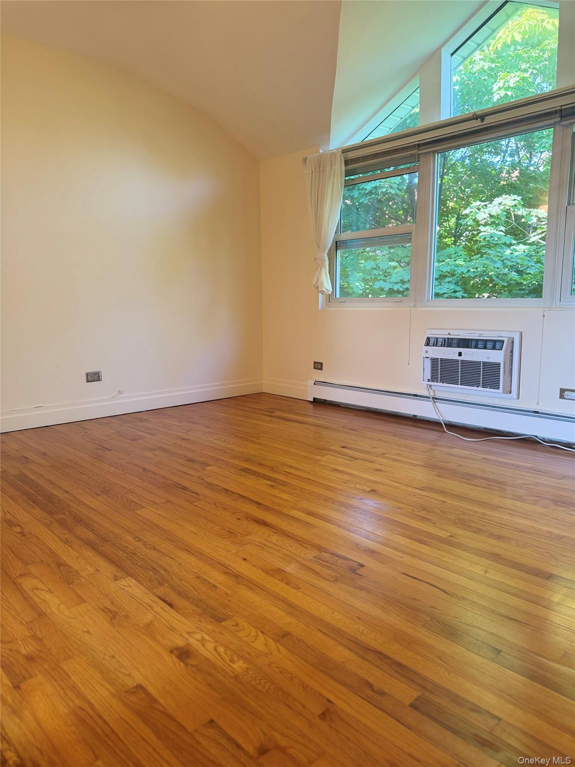 5629 Sylvan Avenue – For Rent photo 19
