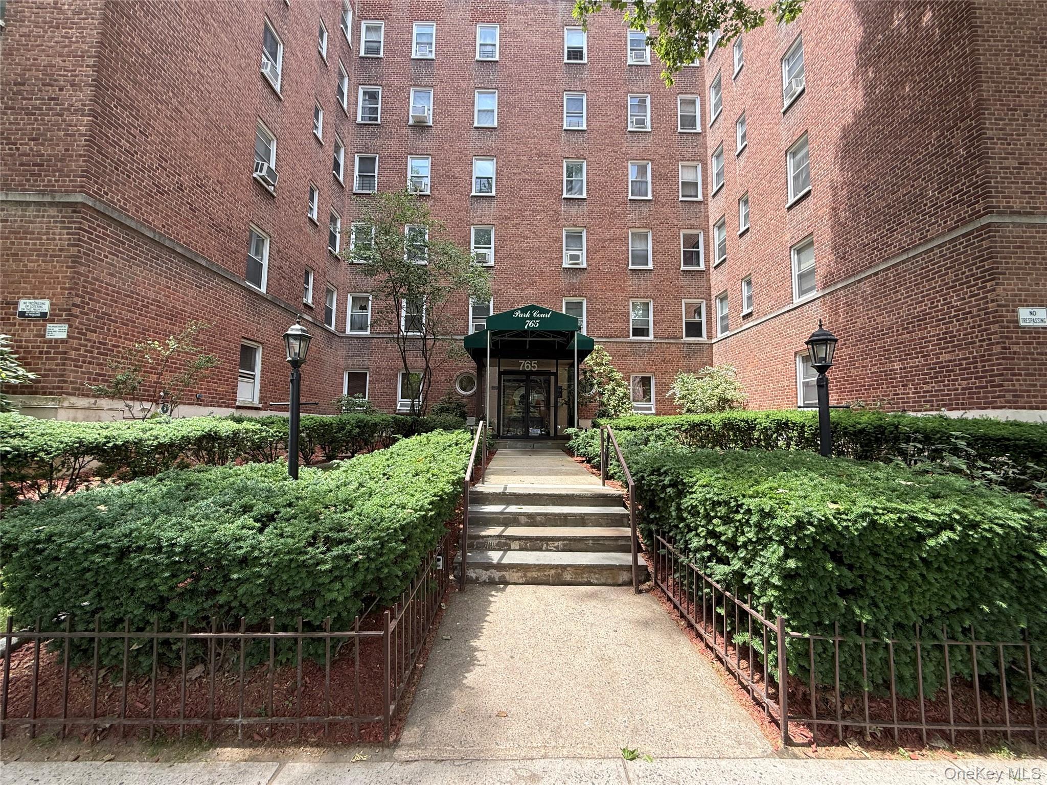 765 Bronx River Rd, Unit 3F