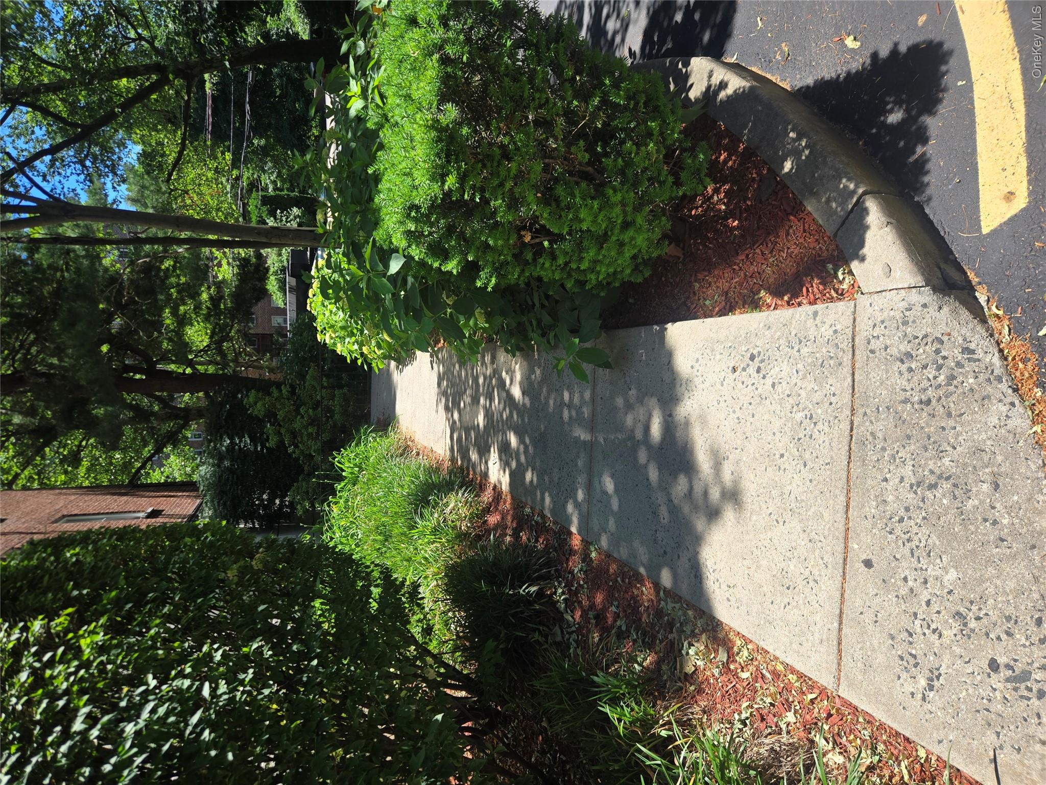 765 Bronx River Rd, Unit 3F photo 3
