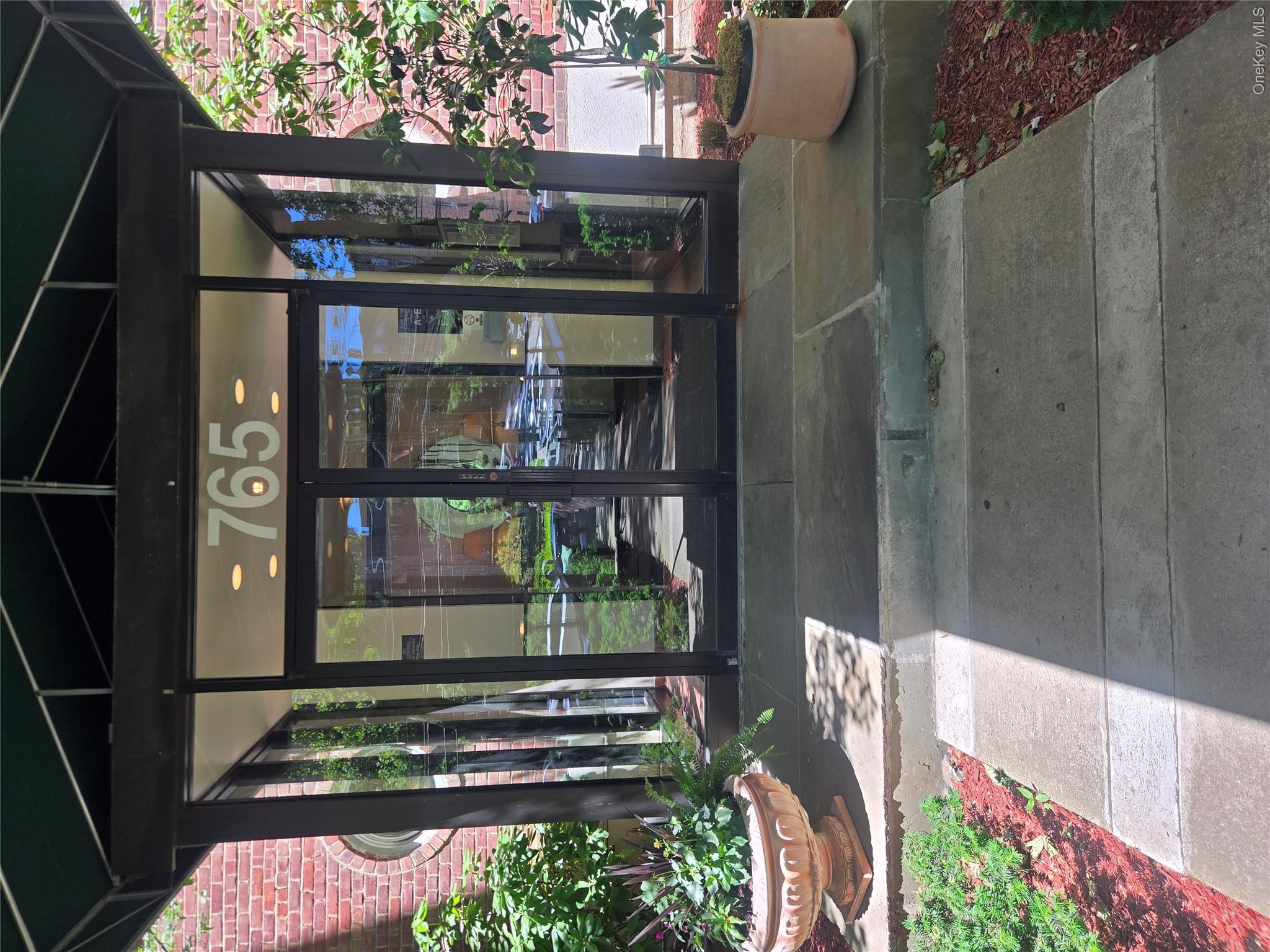 765 Bronx River Rd, Unit 3F photo 2