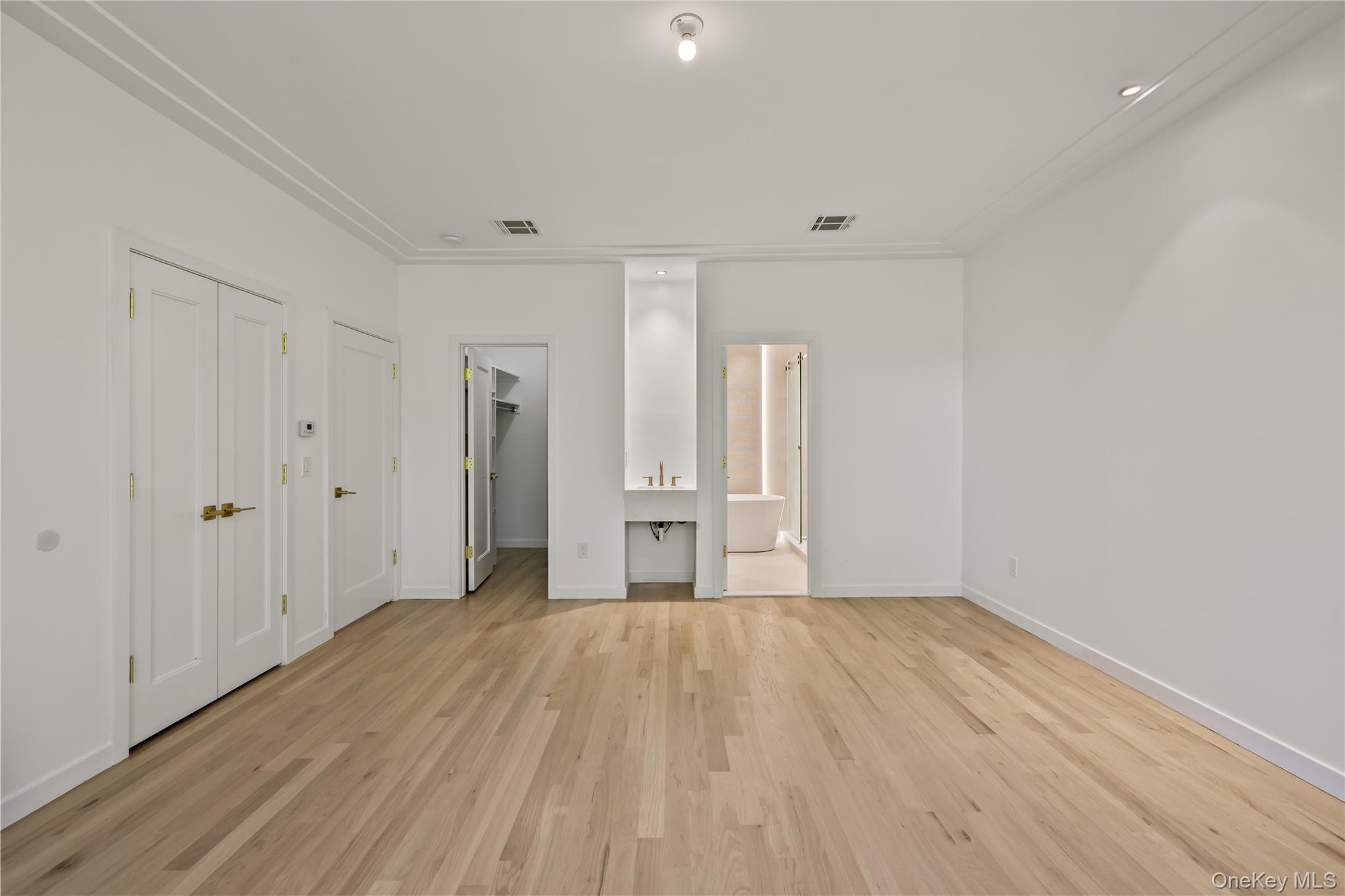 30 Northbrook Road, Unit 201 photo 23