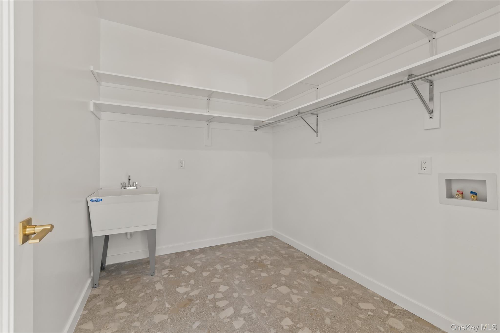 30 Northbrook Road, Unit 201 photo 33