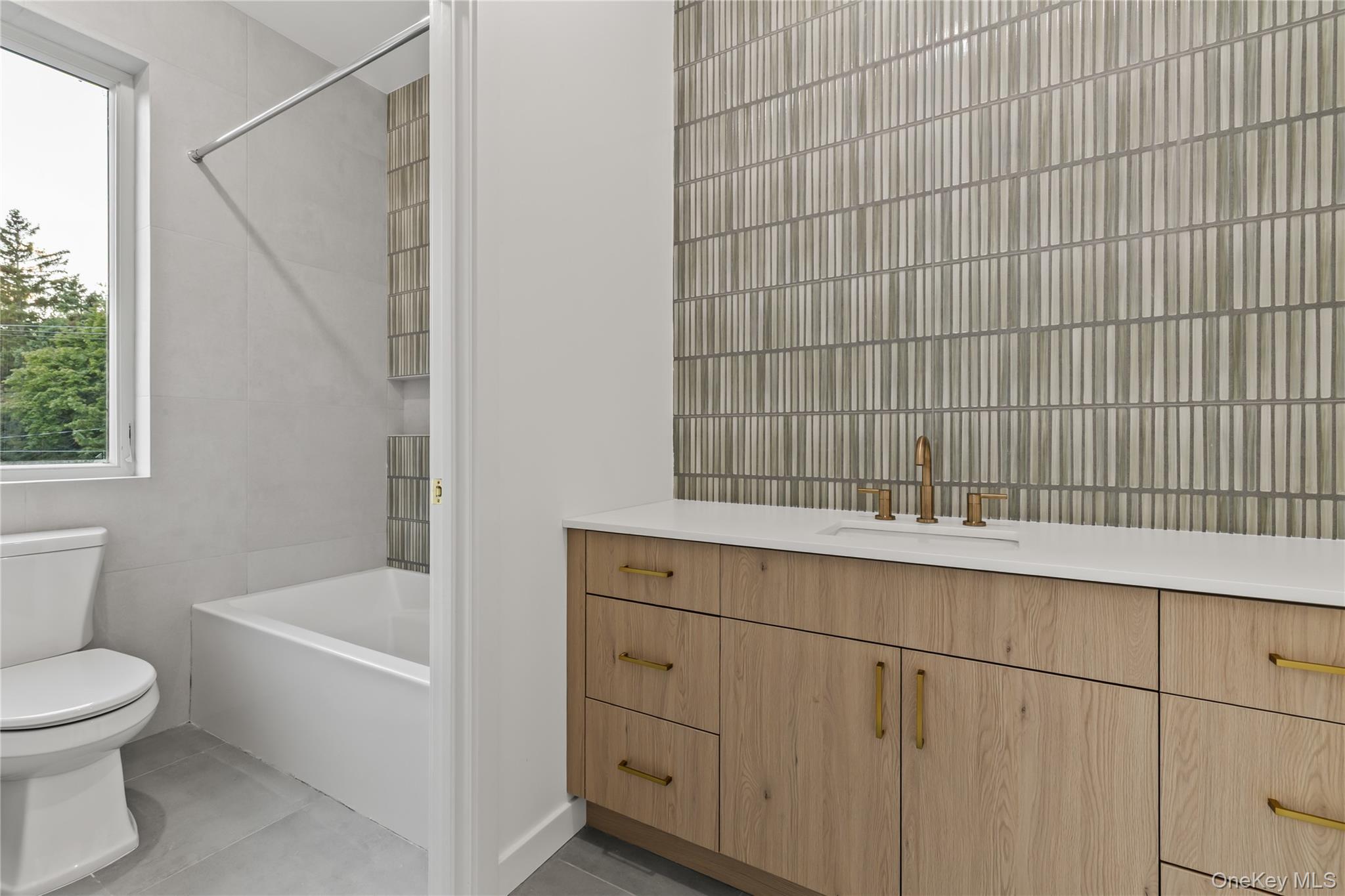 30 Northbrook Road, Unit 201 photo 32