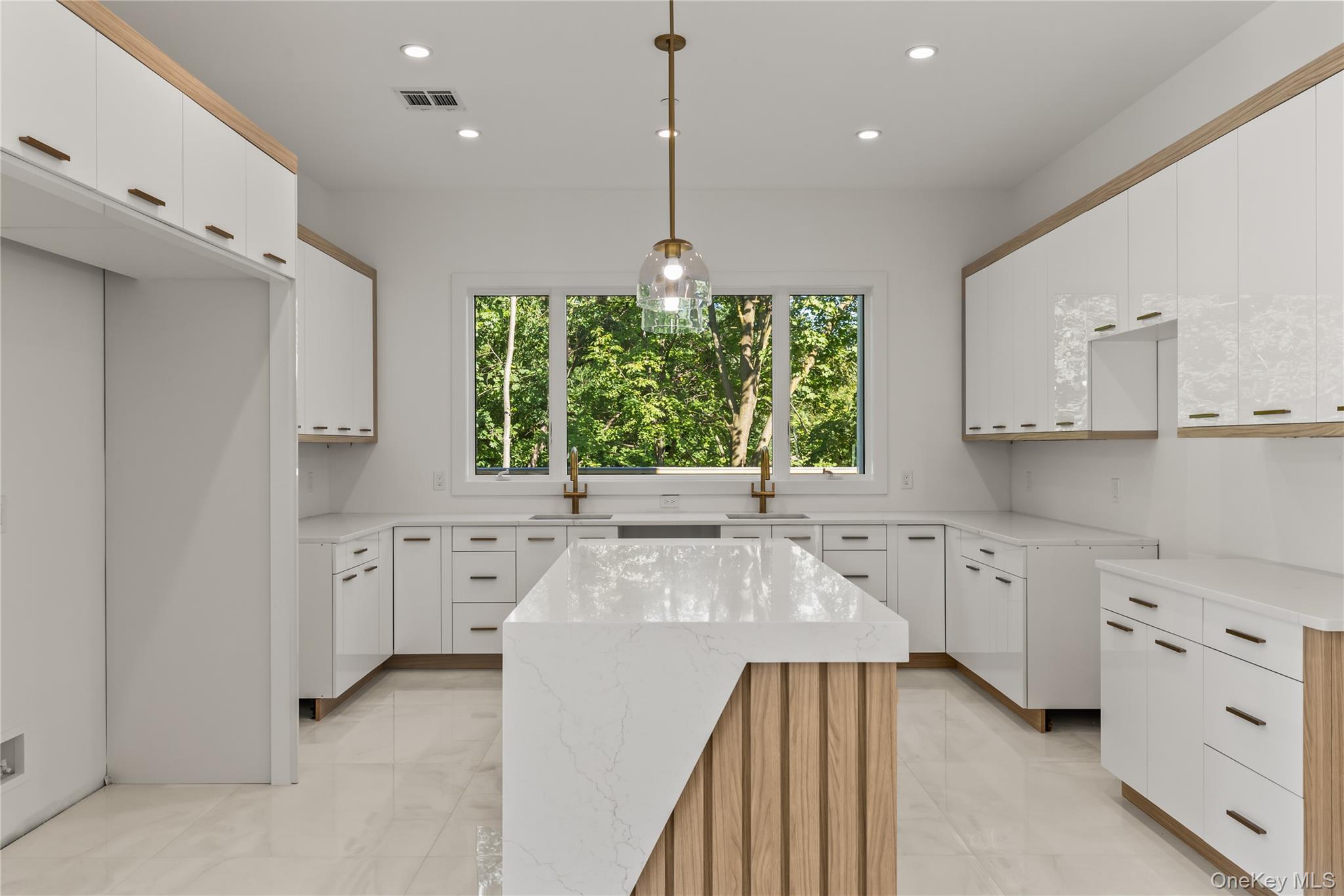 30 Northbrook Road, Unit 201 photo 11