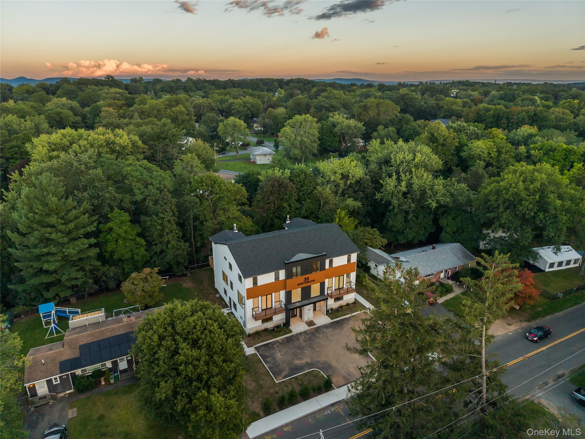 30 Northbrook Road, Unit 201 photo 49