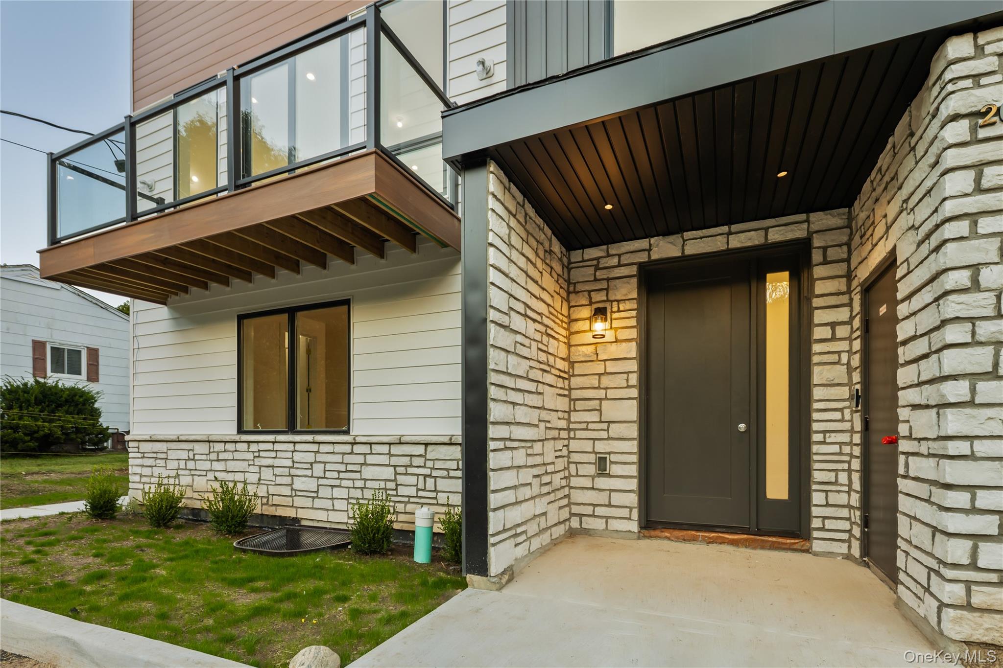 30 Northbrook Road, Unit 201 photo 4