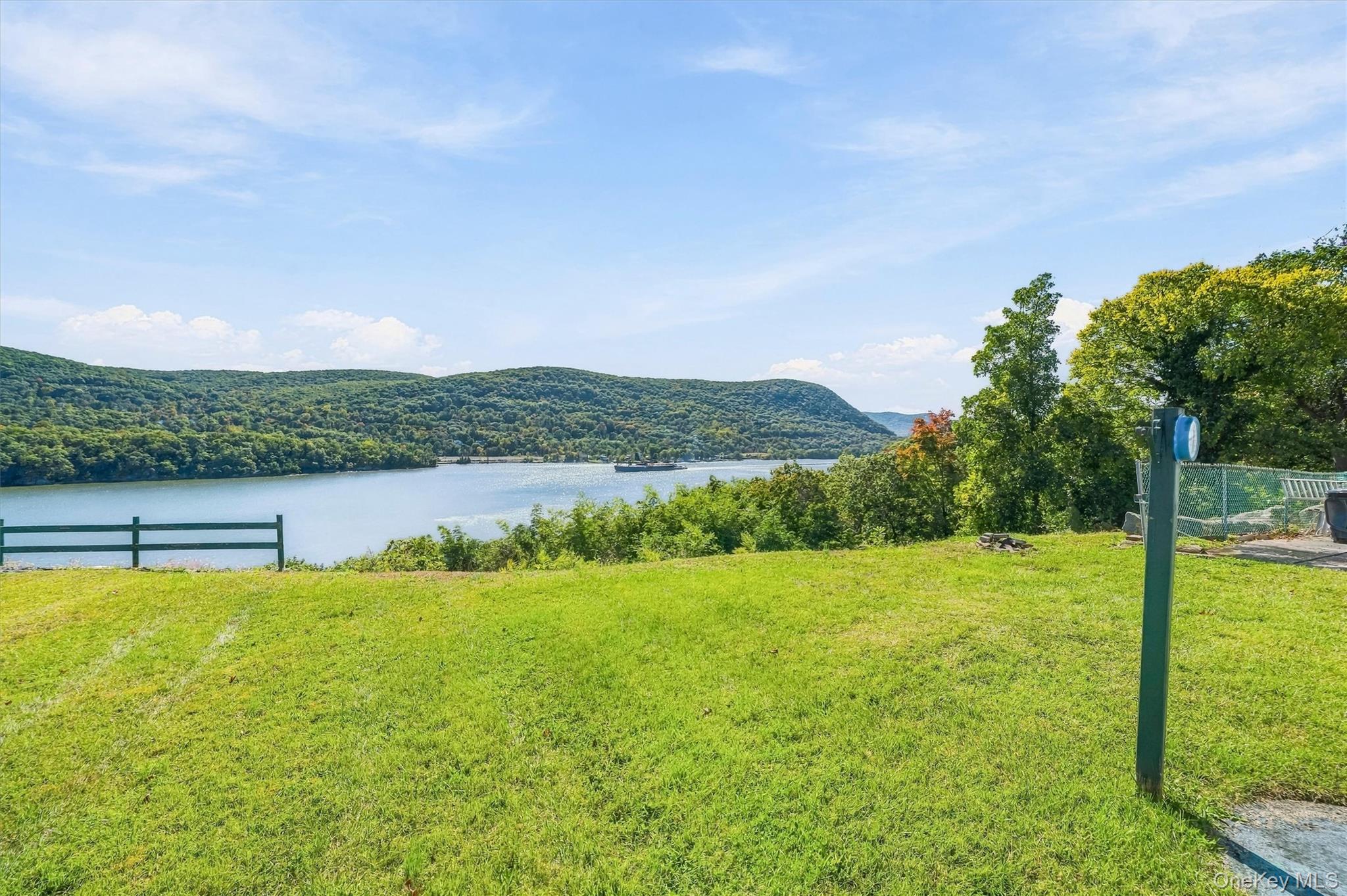 21 Rivercrest Road – For Sale photo 39