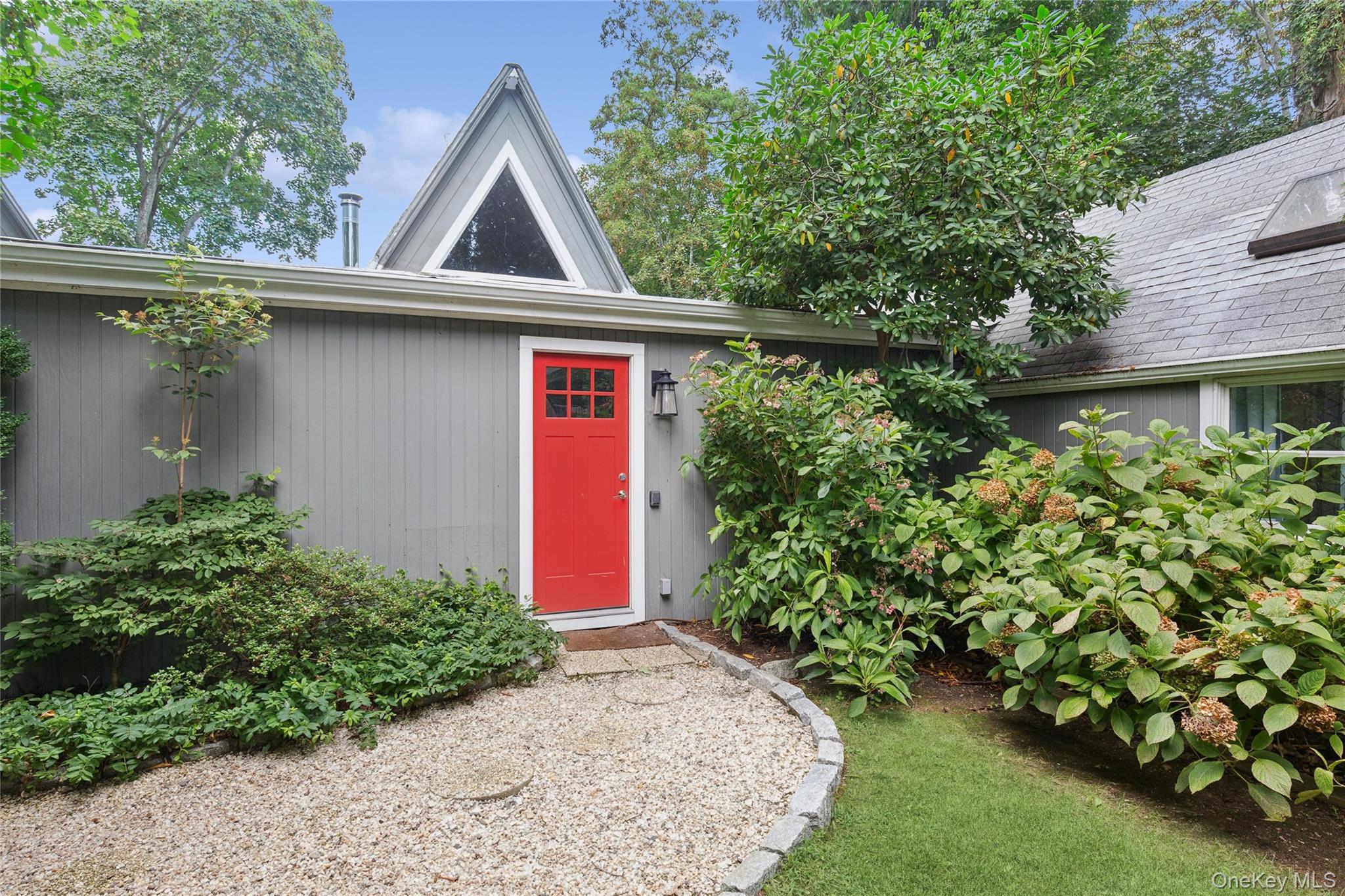 10 Oak Lane – For Sale photo 3