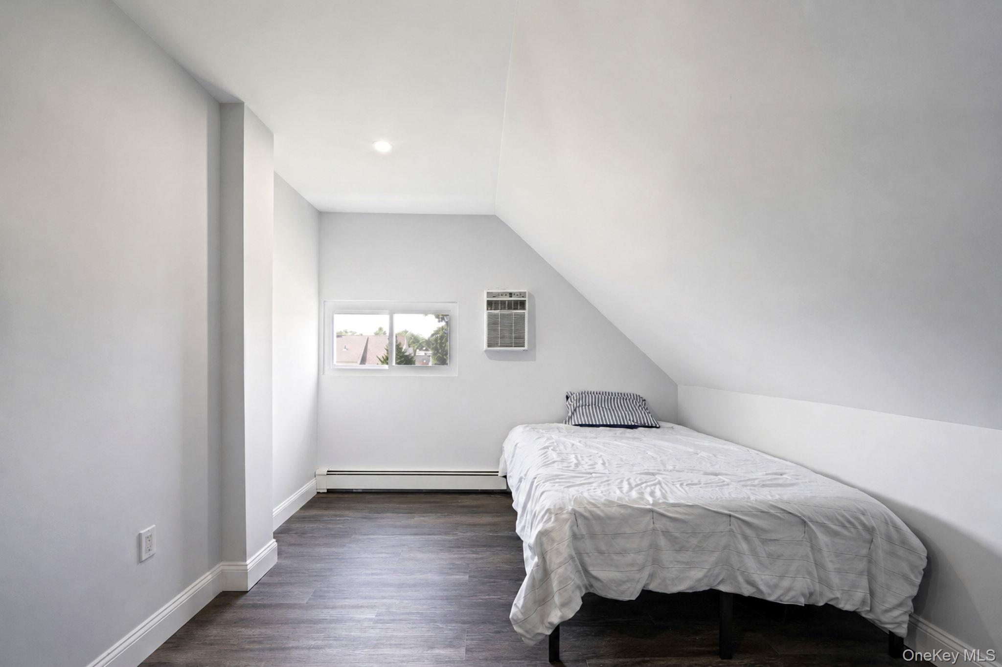90 Twin Lane N – For Sale photo 16