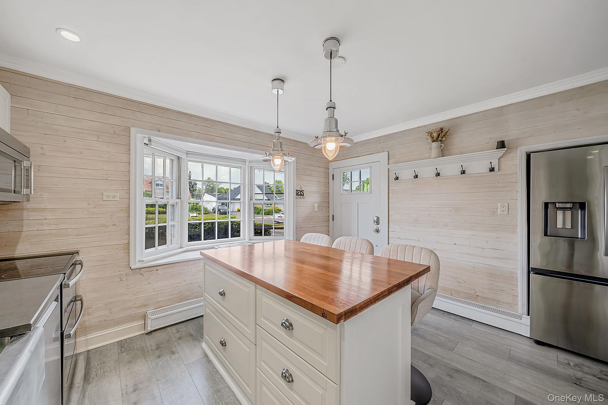 90 Twin Lane N – For Sale photo 4