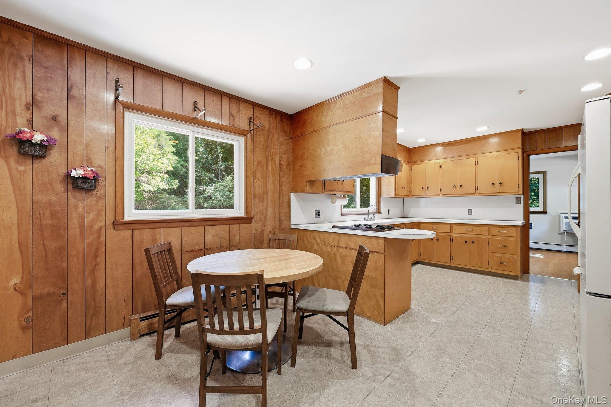 5 River Road – For Sale photo 8