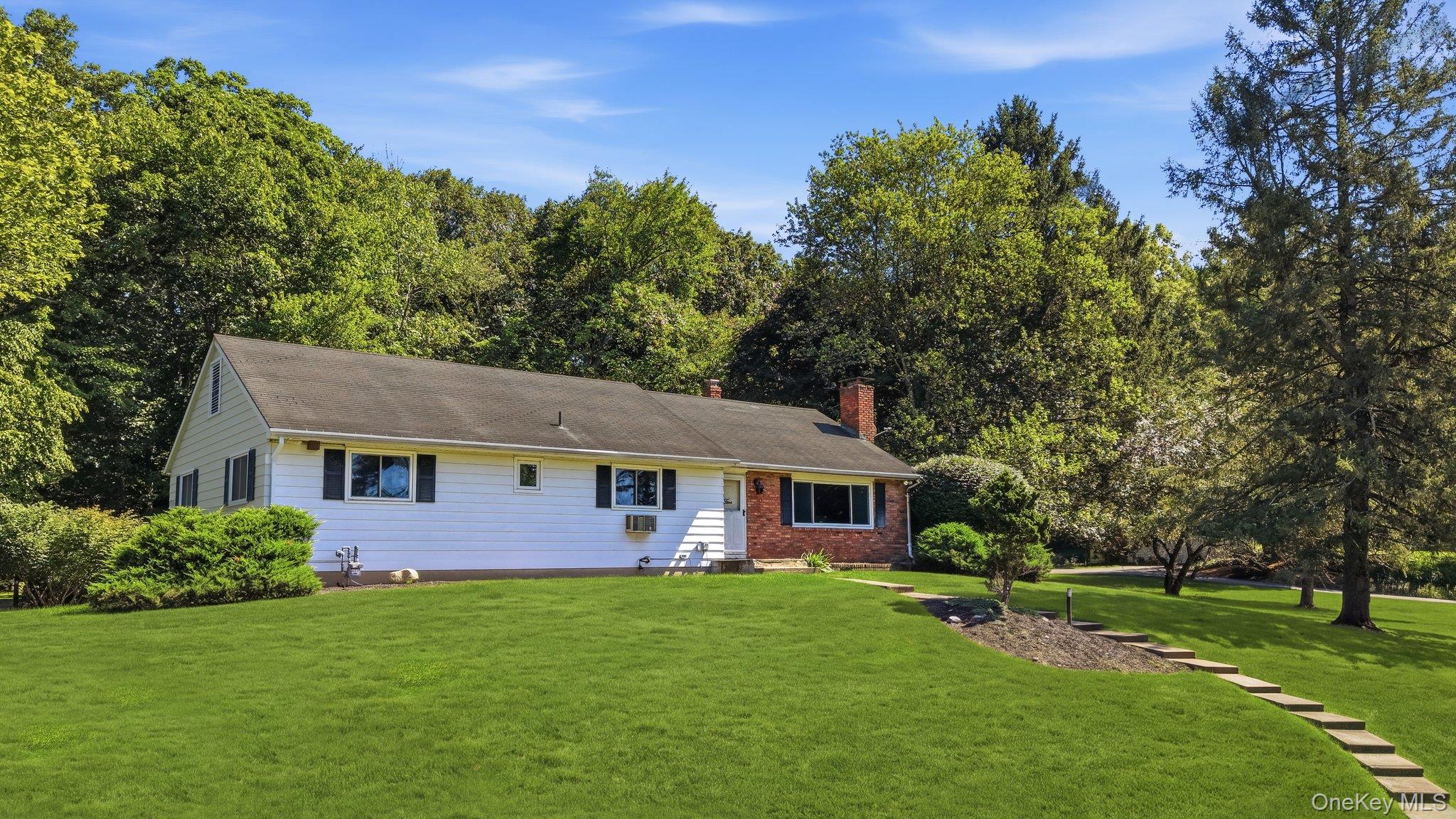 5 River Road – For Sale