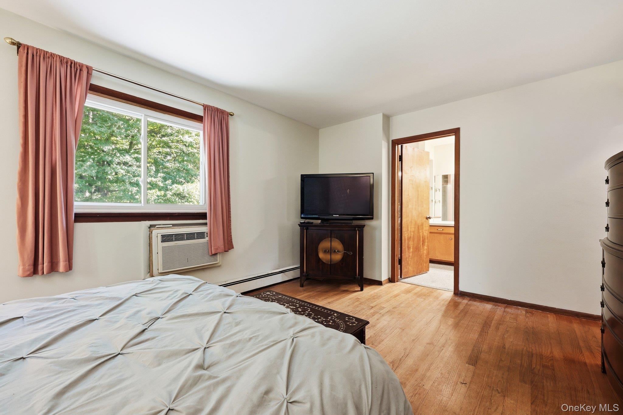 5 River Road – For Sale photo 9