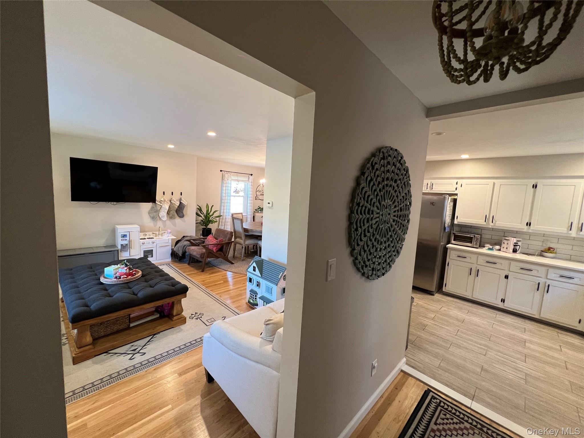 31 Roosevelt Place – For Rent photo 5