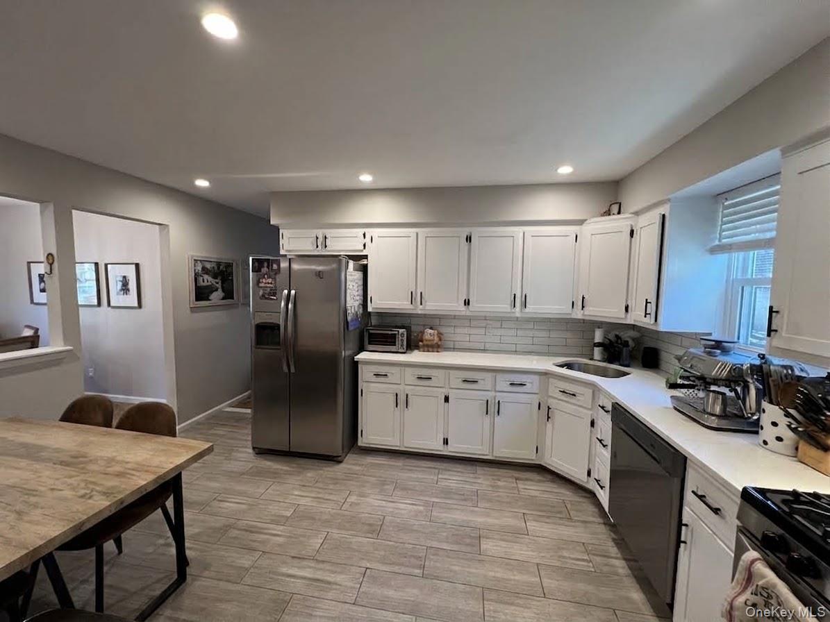 31 Roosevelt Place – For Rent photo 6