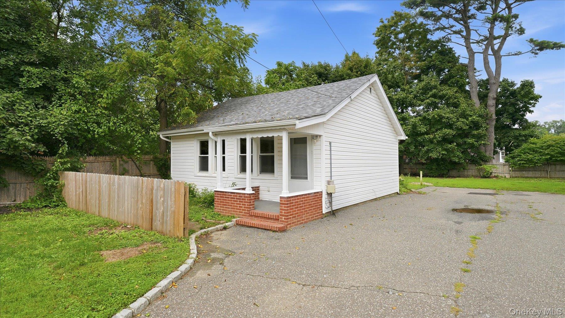455 Moriches Road, Unit Cottage be photo 2