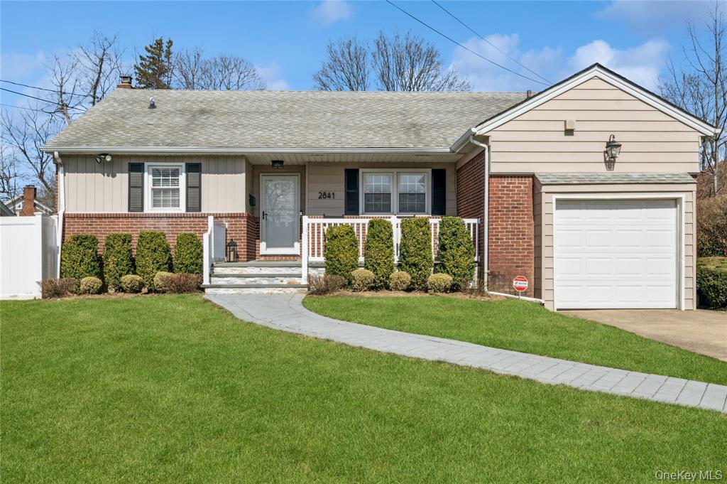 2841 Besade Court – For Sale photo 2