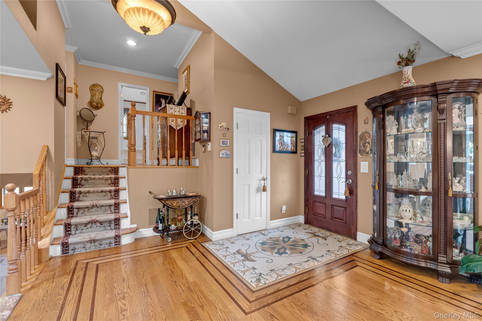 936 Stratford Court – For Sale photo 2