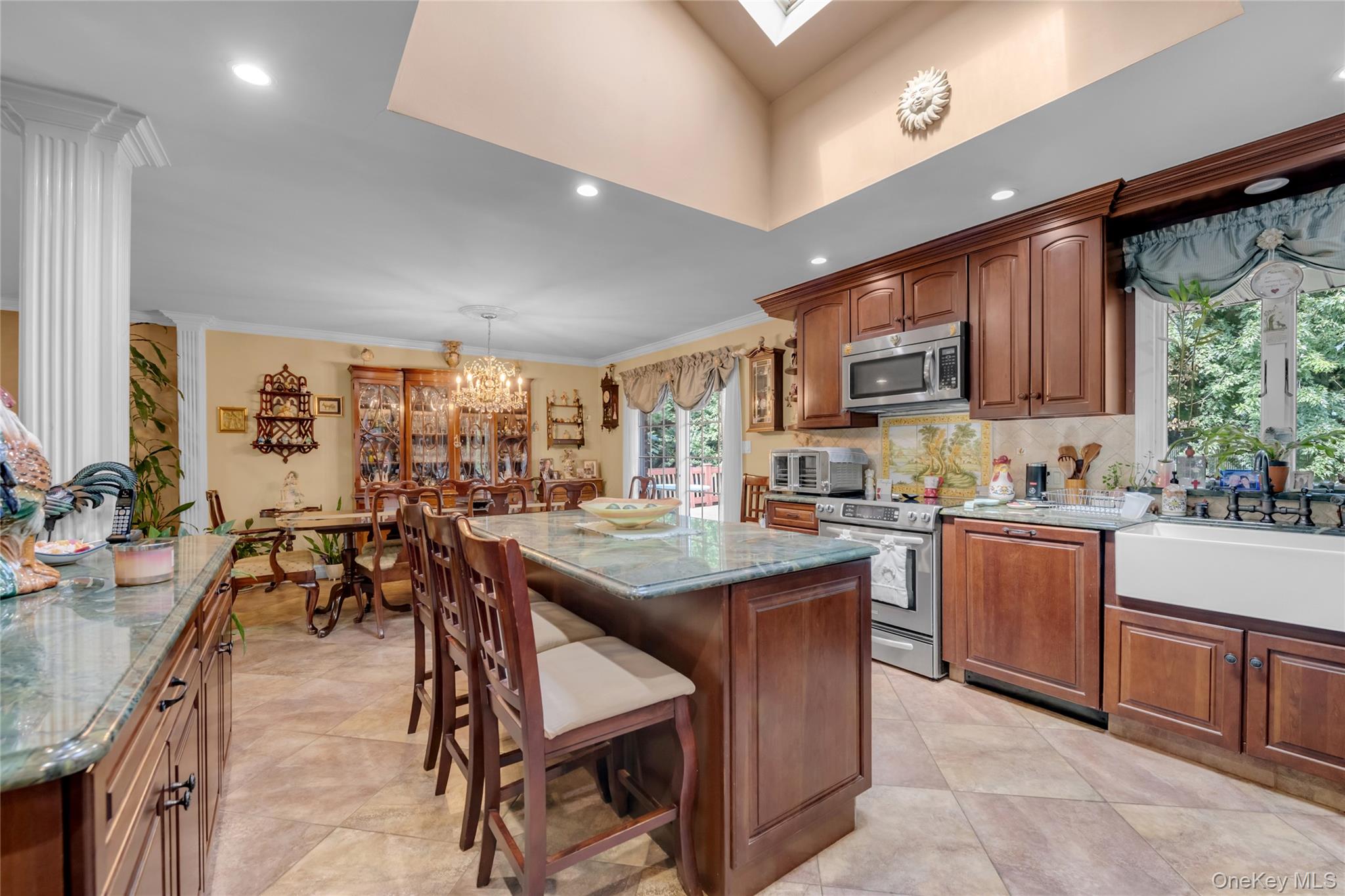 936 Stratford Court – For Sale photo 8