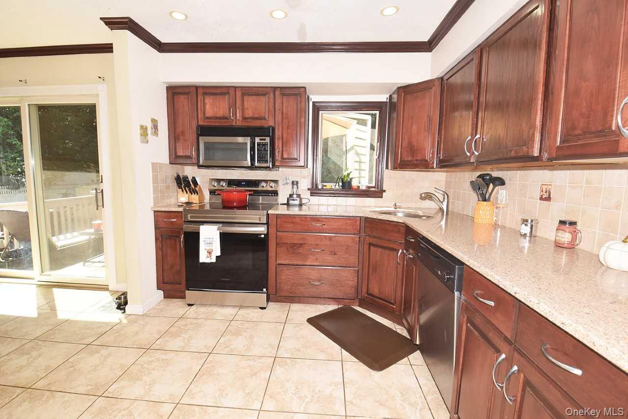 90 Cornell Drive – For Sale photo 6