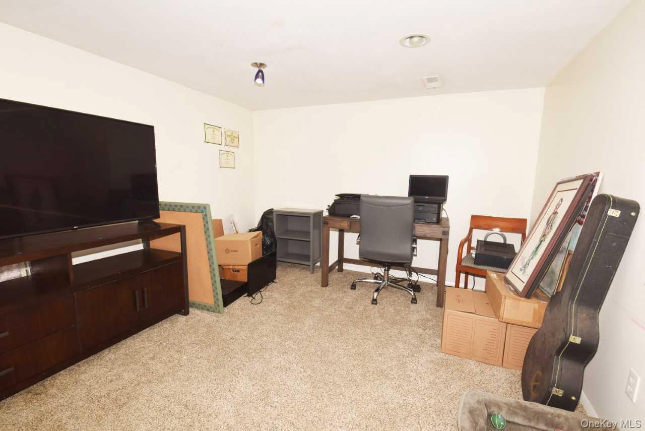 90 Cornell Drive – For Sale photo 17