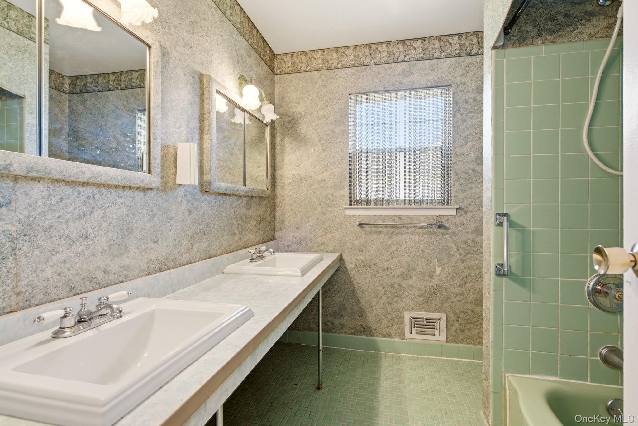 63 Lauren Avenue – For Sale photo 23
