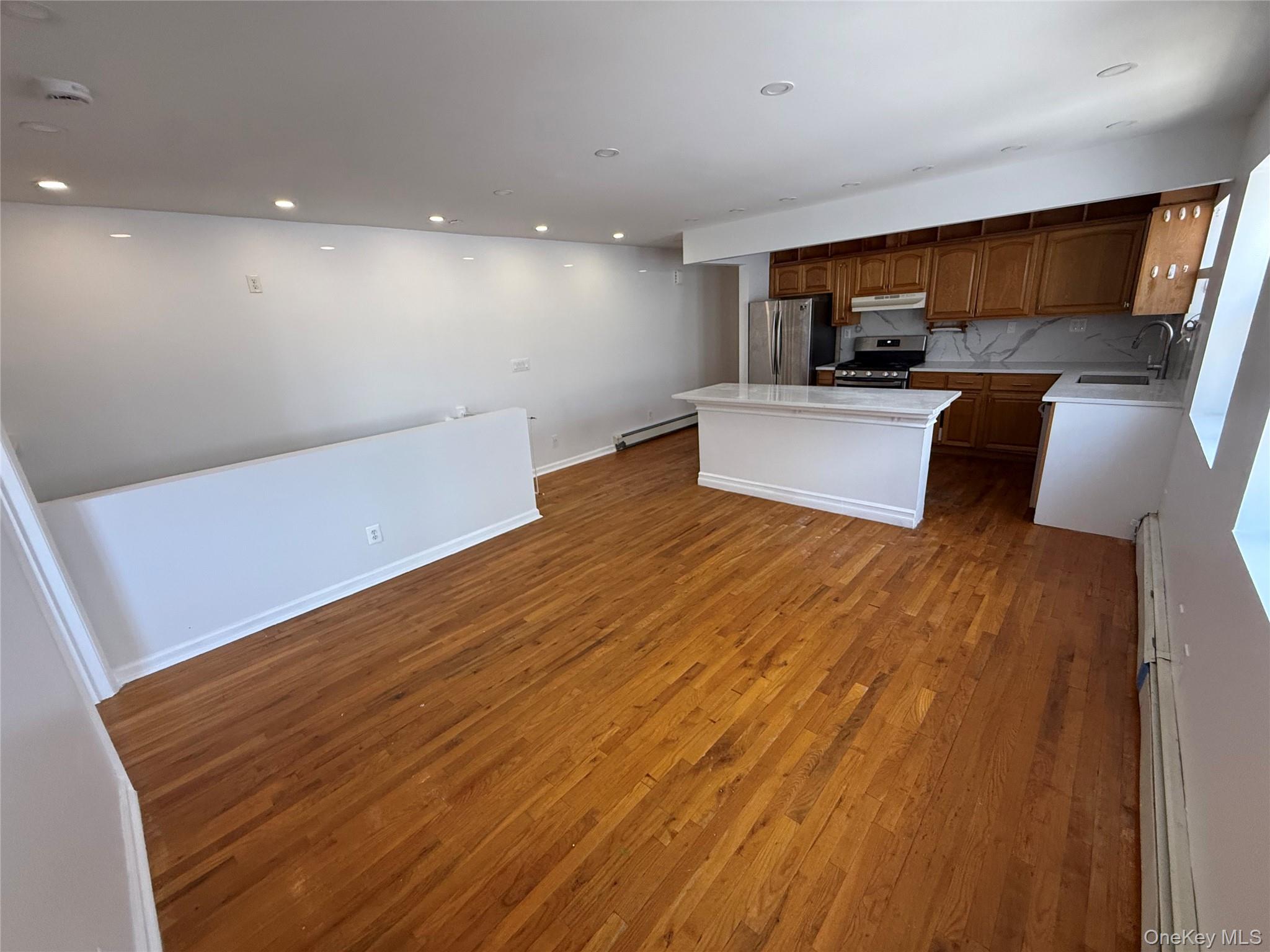 762 E 234th Street, Unit 3 photo 6