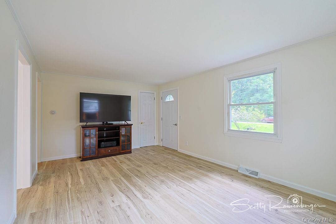 814 N Hillside Road – For Sale photo 6