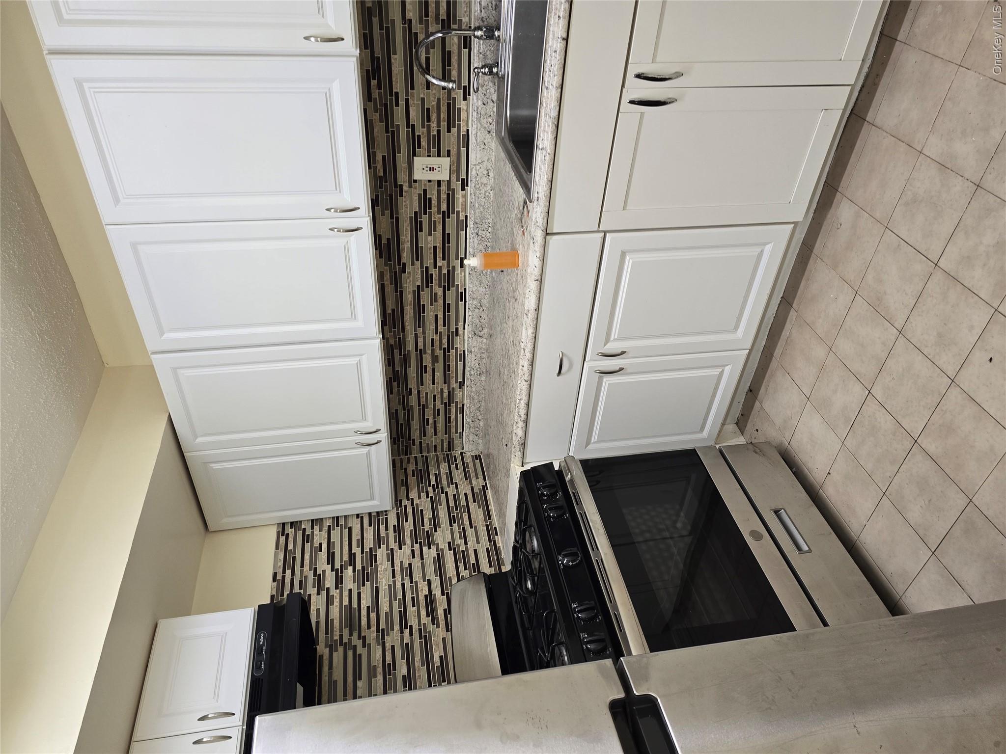 105-24 Crossbay Boulevard – For Sale photo 4