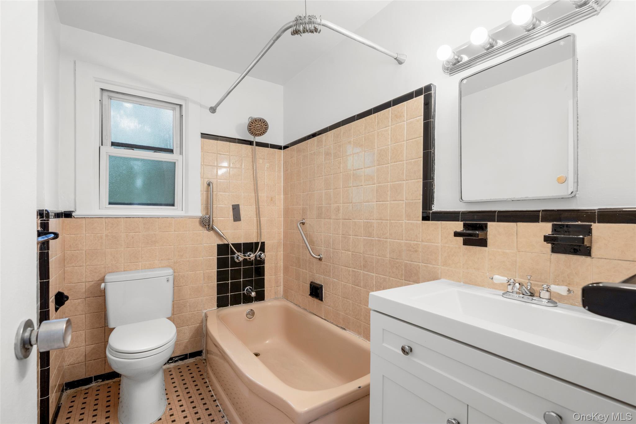 907 Palmer Avenue, Unit C2 photo 21