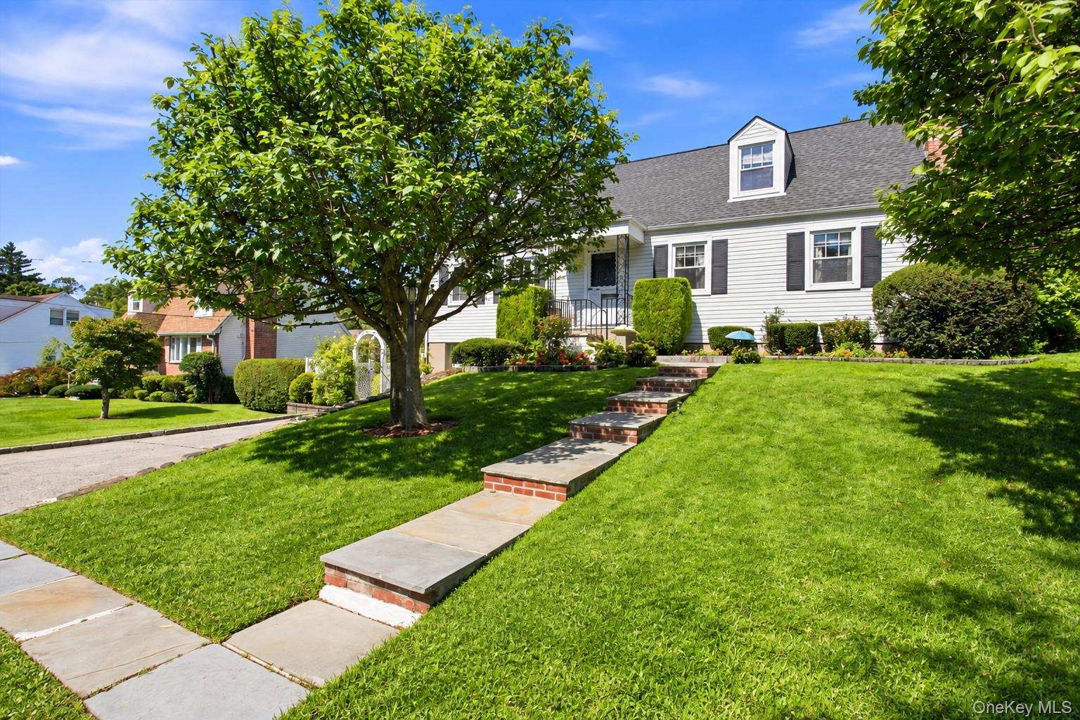 24 Avondale Road – For Rent photo 3