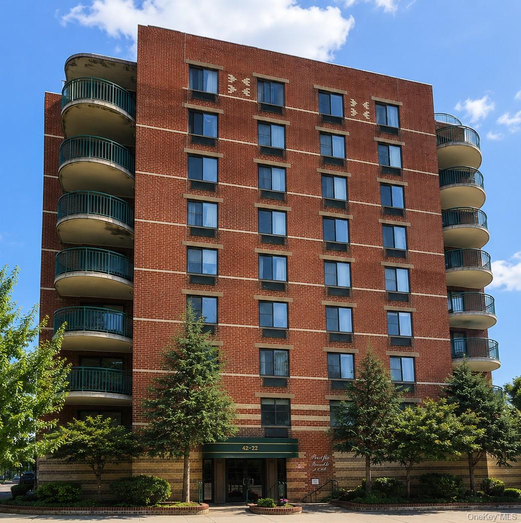 42-22 Union Street, Unit 2B