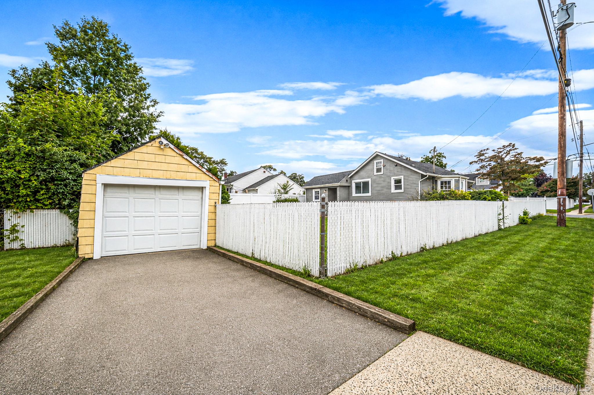 1077 Central Avenue – For Sale photo 17