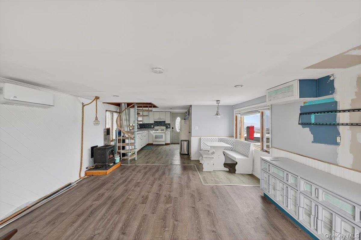 149 c Riverside Drive – For Rent photo 4