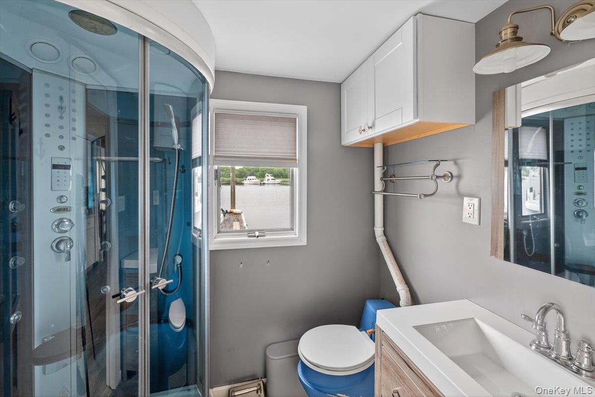 149 c Riverside Drive – For Rent photo 6