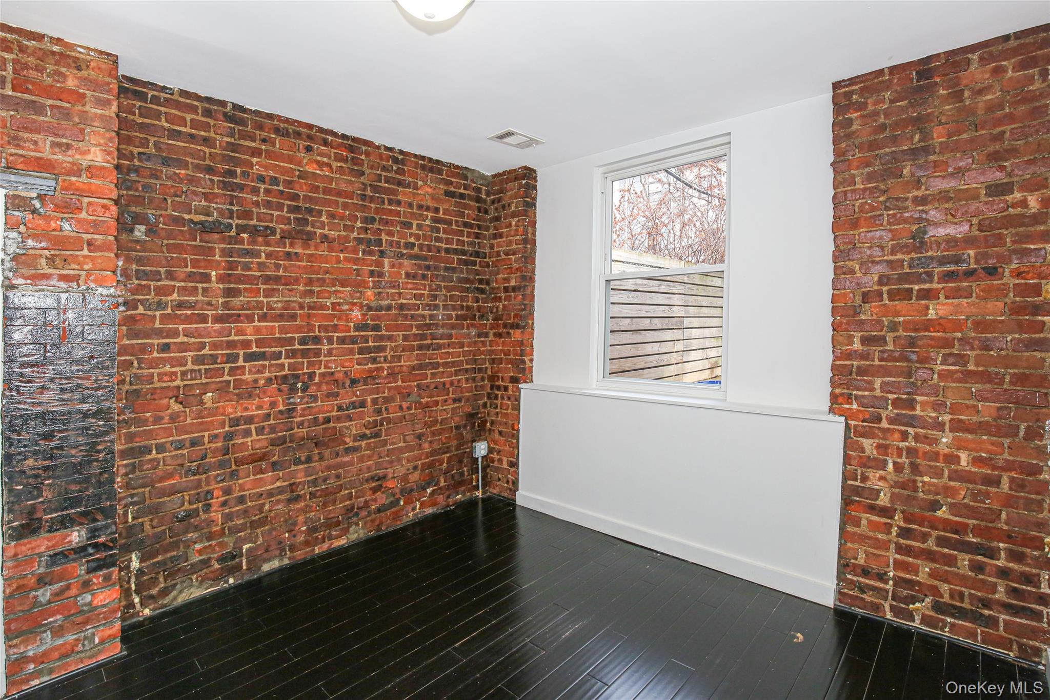 1312 Putnam Avenue, Unit 1 photo 10
