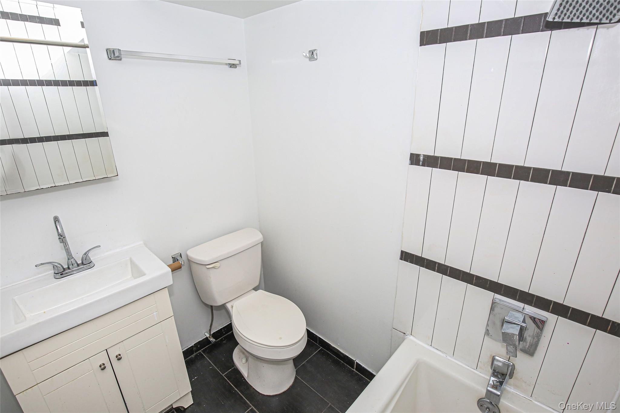 1312 Putnam Avenue, Unit 1 photo 15