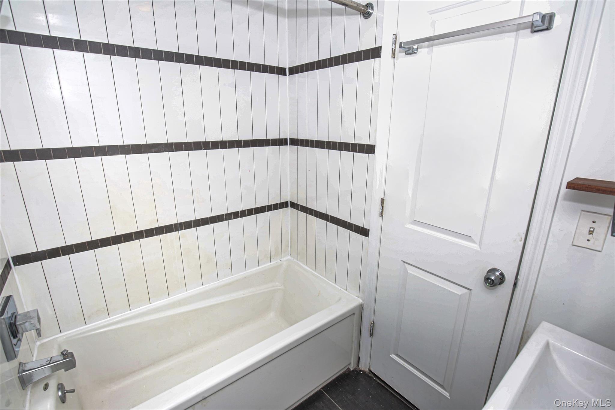 1312 Putnam Avenue, Unit 1 photo 7