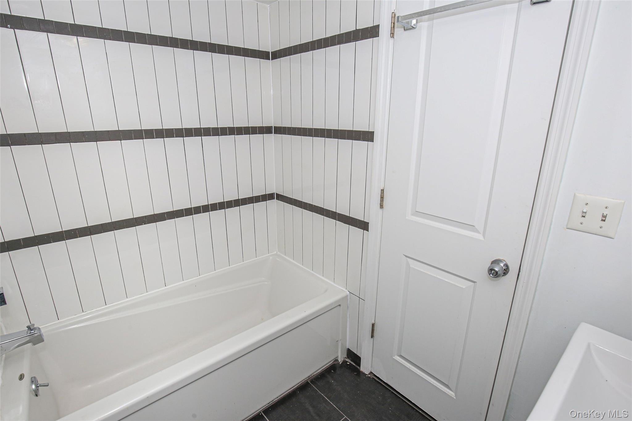 1312 Putnam Avenue, Unit 1 photo 6