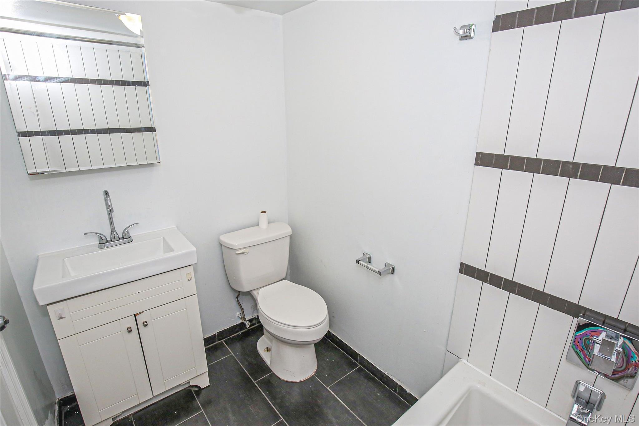 1312 Putnam Avenue, Unit 1 photo 5