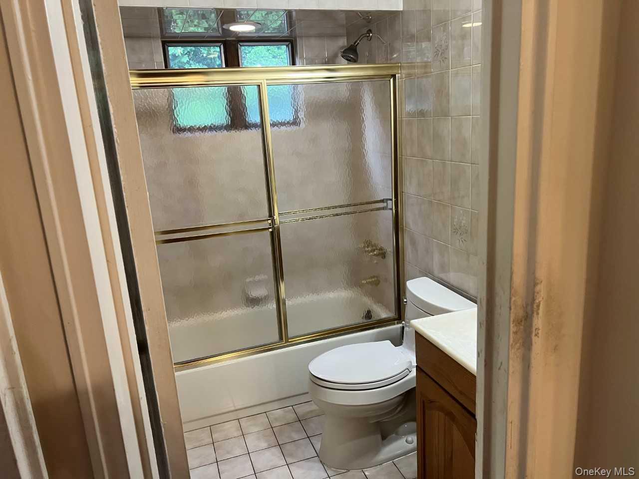 1556 N Gardiner Drive – For Sale photo 9