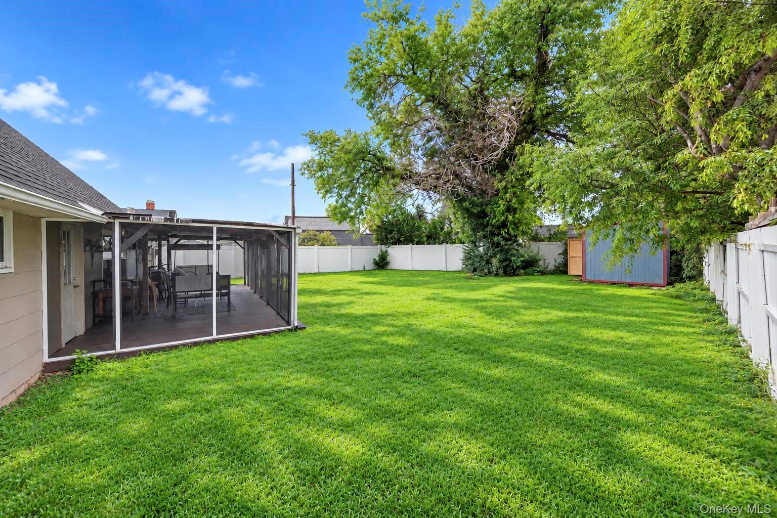 35 Meeting Lane – For Sale photo 26