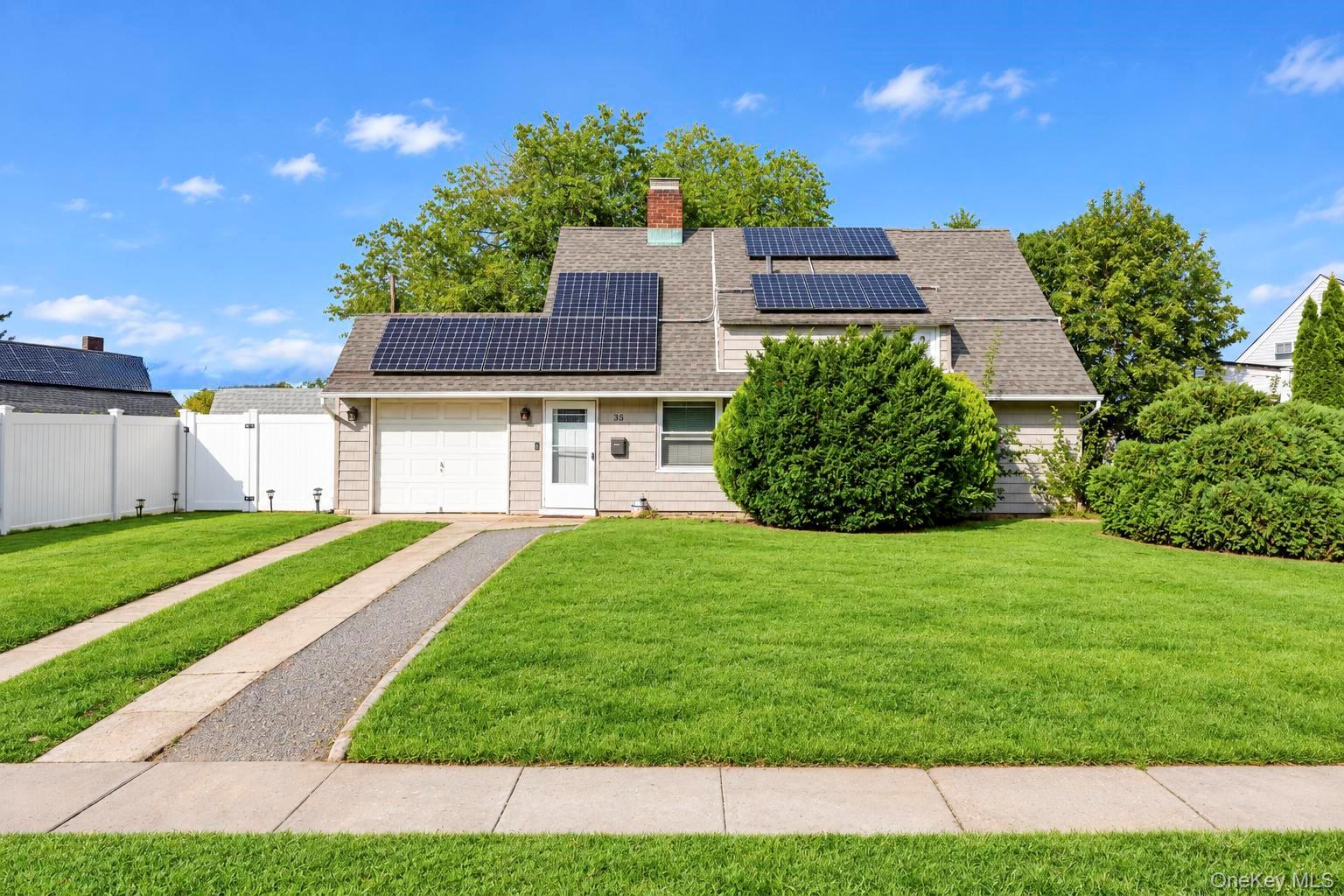 35 Meeting Lane – For Sale photo 23