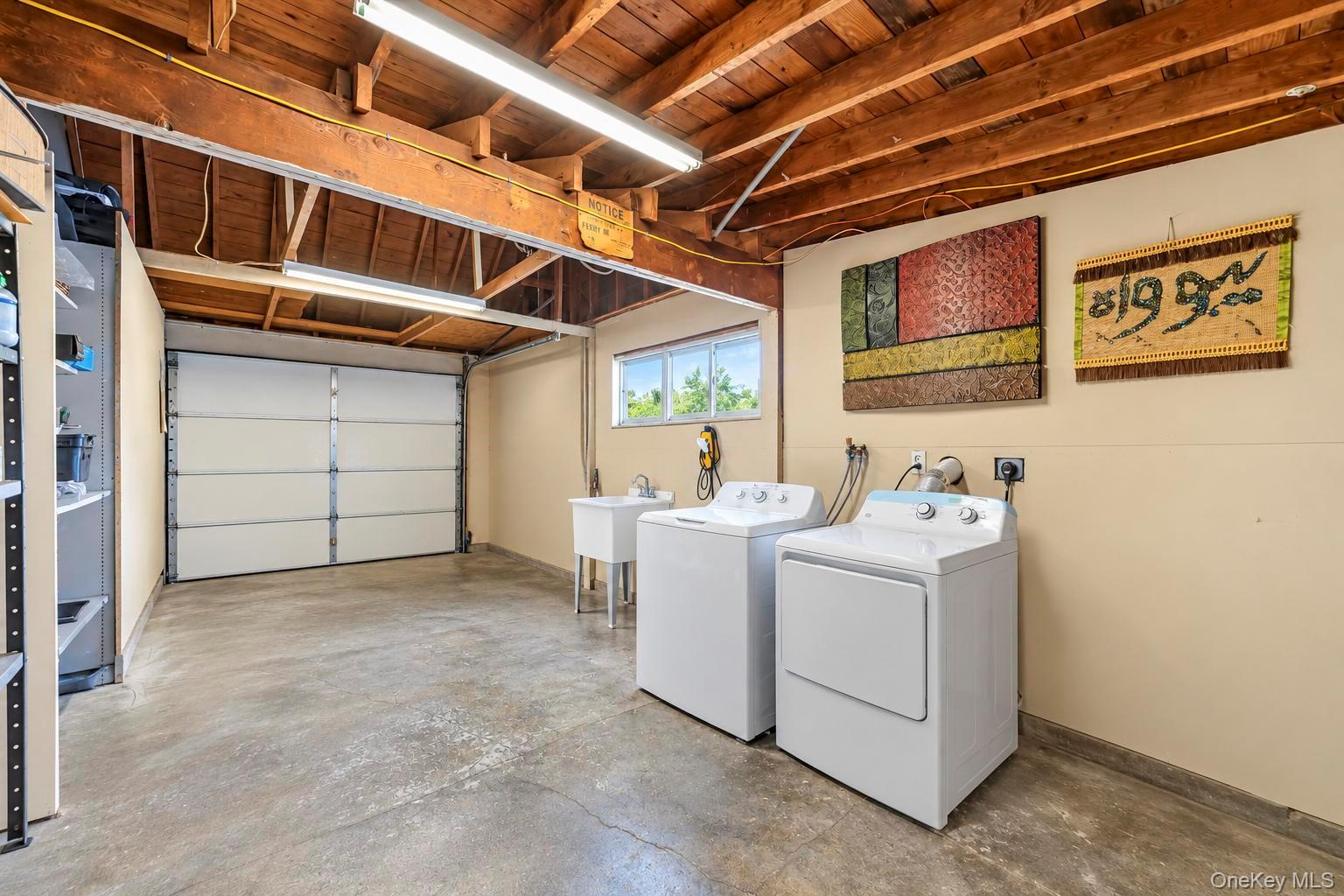 35 Meeting Lane – For Sale photo 20