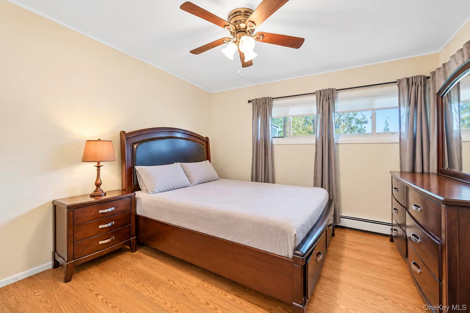 35 Meeting Lane – For Sale photo 10