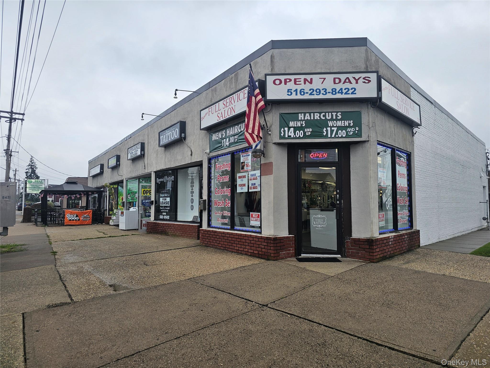 698-706 Main Street – For Rent
