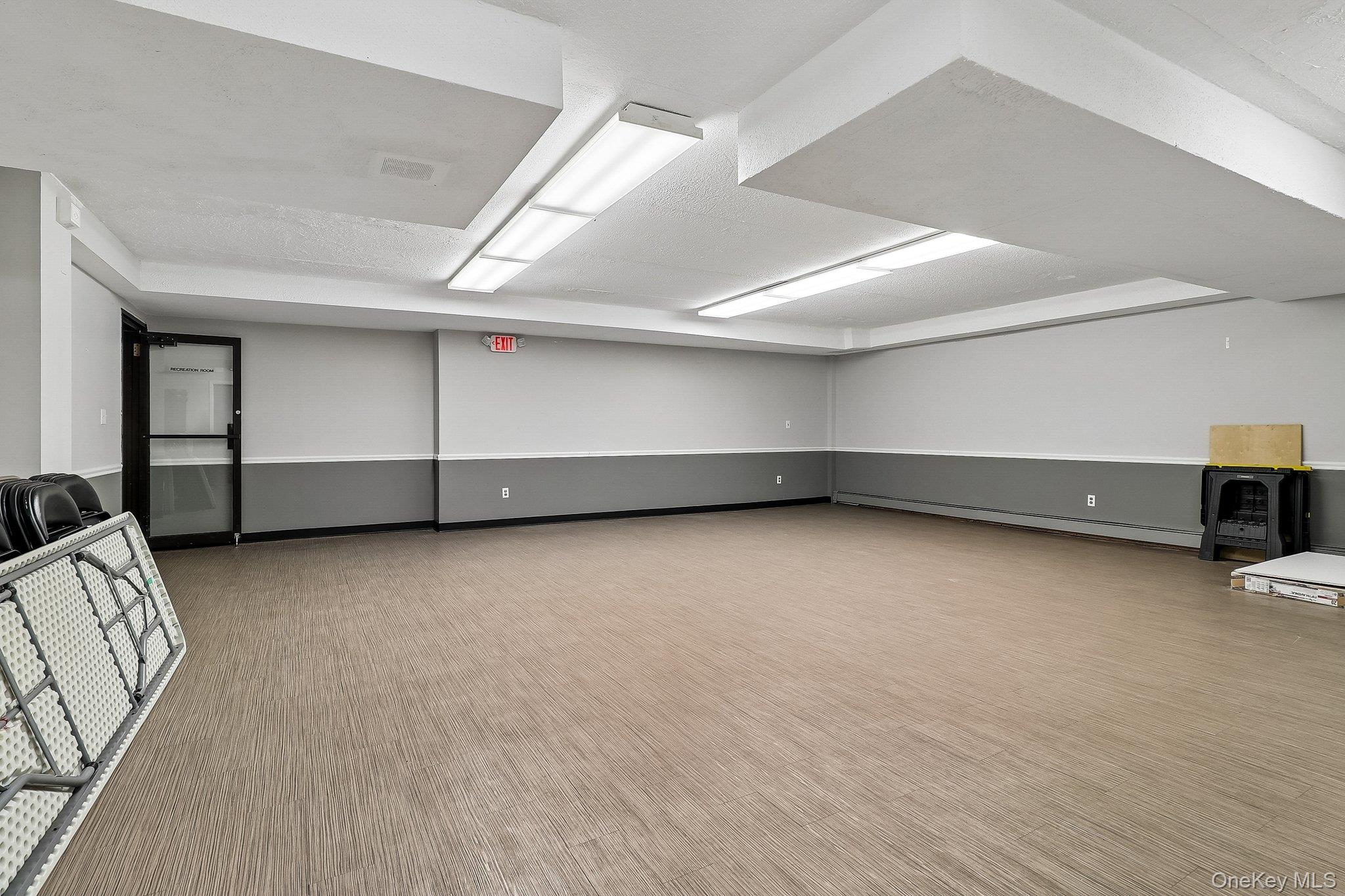 100 Diplomat Drive, Unit 6C photo 38